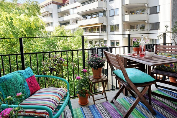 renkli balkon dekorasyonu